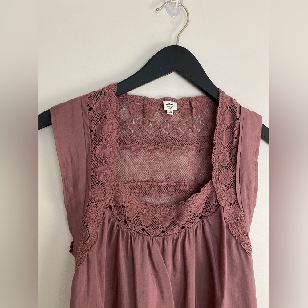 WILFRED lace trimmed silk top. Size XS - Picture 2 of 11